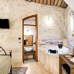 Uzay Cave Otel