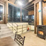 Hotel Uzay Cave
