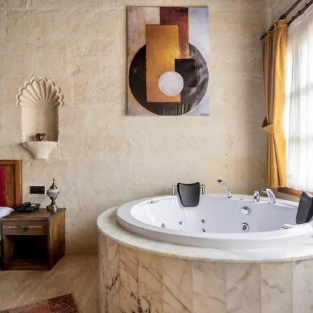 Uzay Cave Otel