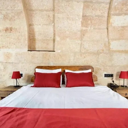 Otel Uzay Cave