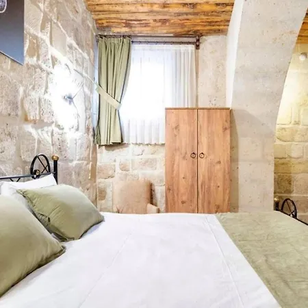 Uzay Cave * Ургуп