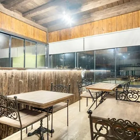 Uzay Cave Szálloda Ürgüp