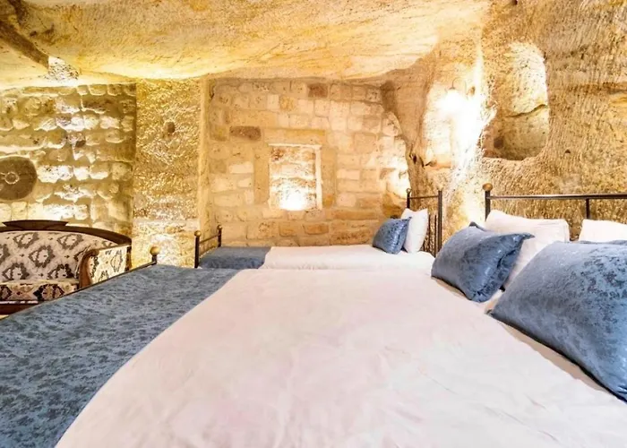 Uzay Cave ウルギュップ